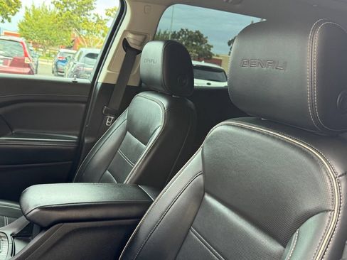 Used 2021 GMC Acadia Denali FWD image 13
