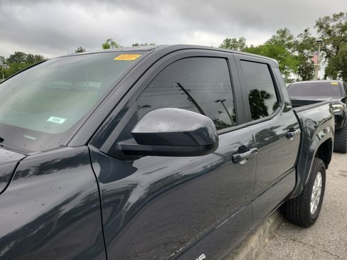 Used 2025 Toyota Tacoma SR5 AWD/4WD image 28
