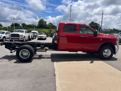 New 2026 RAM 3500 Tradesman w/ Chrome Appearance Group A