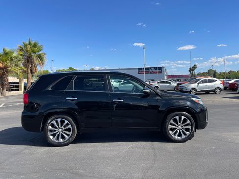Used 2014 Kia Sorento SX w/ 3rd Row Package image 6