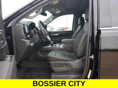 New 2026 GMC Sierra 1500 SLT image 10