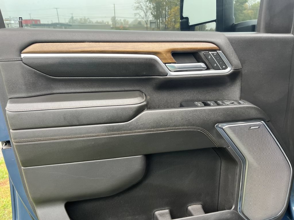 Used 2024 Chevrolet Silverado 3500 High Country w/ High Country Premium Package AWD/4WD image 32