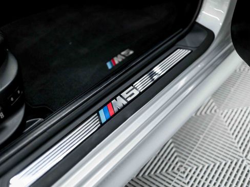 Used 2003 BMW M5 RWD image 57