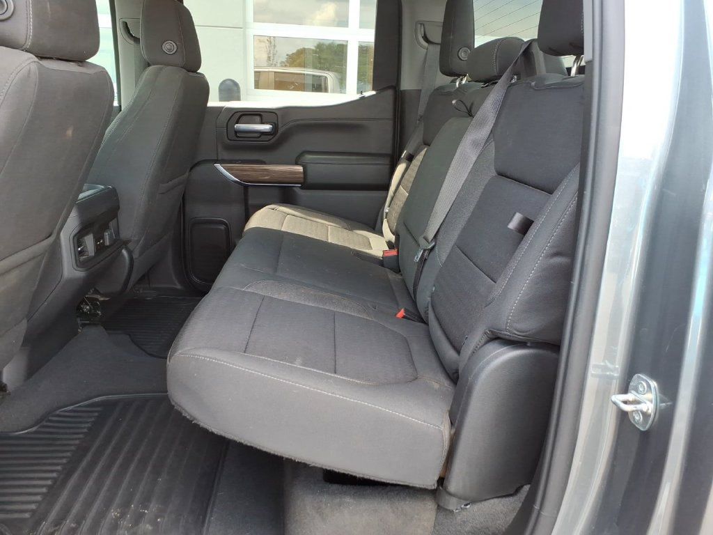 Used 2021 Chevrolet Silverado 1500 RST w/ Z71 Off-Road Package AWD/4WD image 9