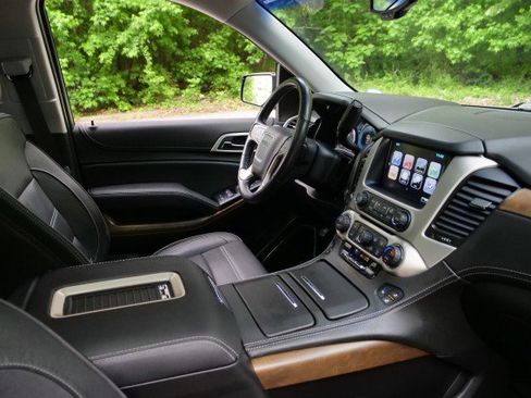 Used 2020 GMC Yukon Denali AWD/4WD image 46