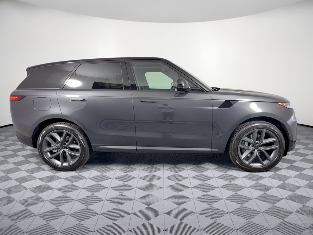 New 2027 Land Rover Range Rover Sport SE AWD/4WD image 8