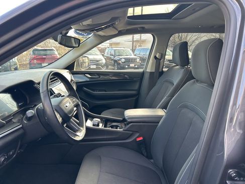 Used 2022 Jeep Grand Cherokee L Laredo w/ Luxury Tech Group I image 50