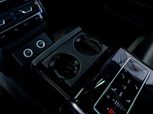 Used 2020 Audi S8 L w/ S8 Executive Package image 61