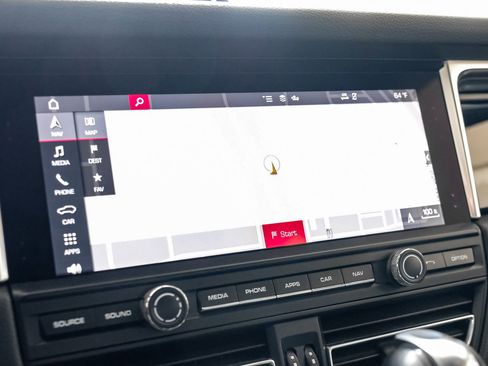 Used 2020 Porsche Macan AWD/4WD image 21