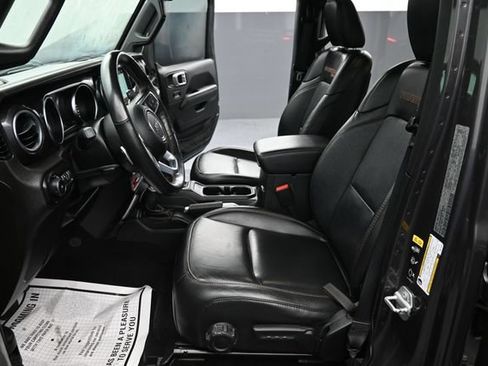 Used 2021 Jeep Wrangler Unlimited Rubicon w/ Dual Top Group AWD/4WD image 14