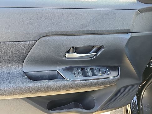 New 2026 Nissan Kicks SV w/ SV Premium Package AWD/4WD image 8