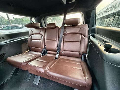 Used 2025 Lincoln Navigator L Reserve AWD/4WD image 27
