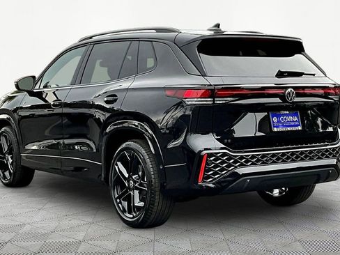 New 2026 Volkswagen Tiguan SE R-Line image 4
