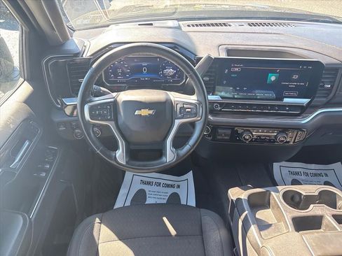 Used 2024 Chevrolet Silverado 1500 LT AWD/4WD image 22