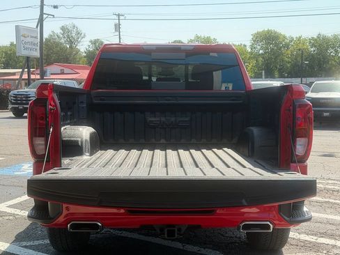 Used 2024 GMC Sierra 1500 Elevation w/ Elevation Premium Package AWD/4WD image 5