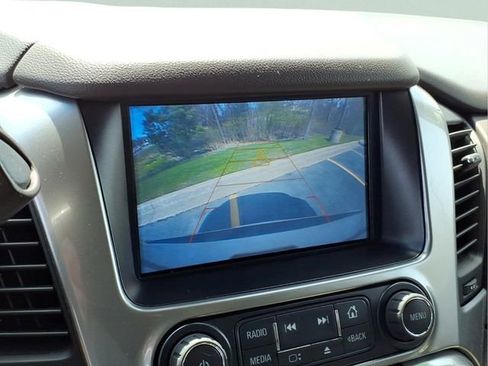 Used 2018 Chevrolet Tahoe Premier AWD/4WD image 23