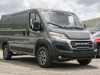 New 2025 RAM ProMaster 3500 w/ Quick Order Package 22G SLT