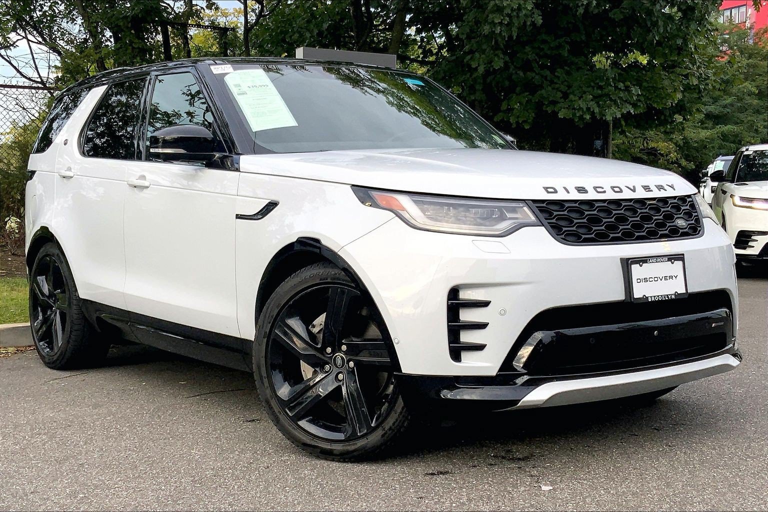 Used 2023 Land Rover Discovery S R-Dynamic AWD/4WD image 7