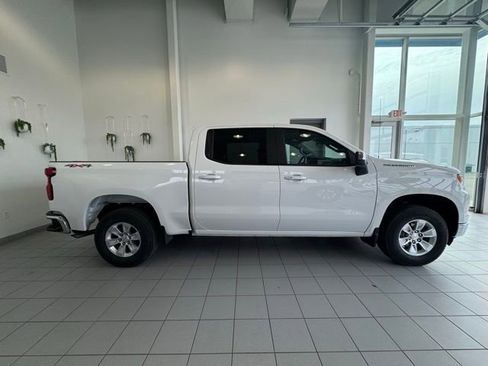 Certified 2025 Chevrolet Silverado 1500 LT image 33