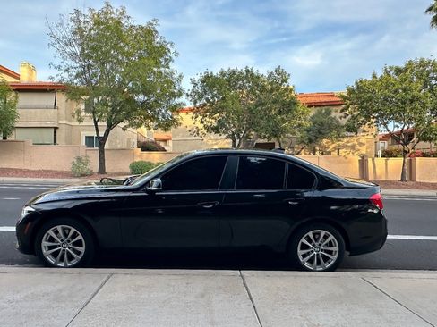 Used 2018 BMW 320i Sedan image 5