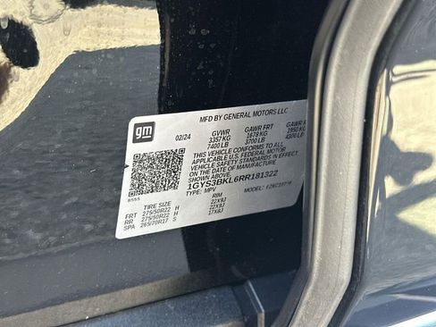 Used 2024 Cadillac Escalade Premium Luxury image 35