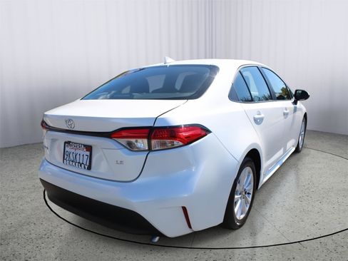 Certified 2024 Toyota Corolla LE w/ LE Convenience Package image 8