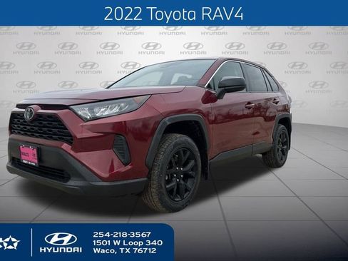 Used 2022 Toyota RAV4 LE image 1