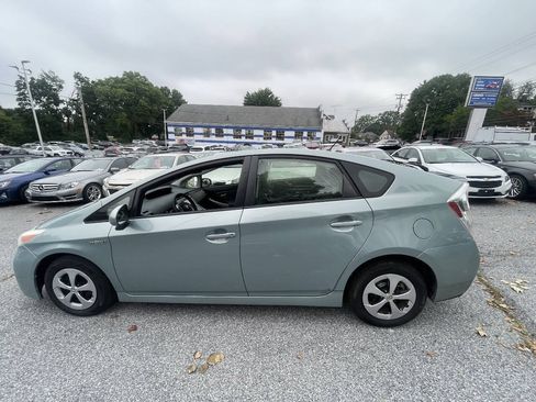 Used 2013 Toyota Prius Two FWD image 6
