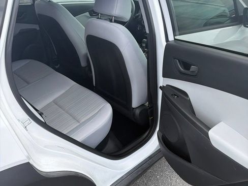 Used 2023 Hyundai Kona SEL AWD/4WD image 21