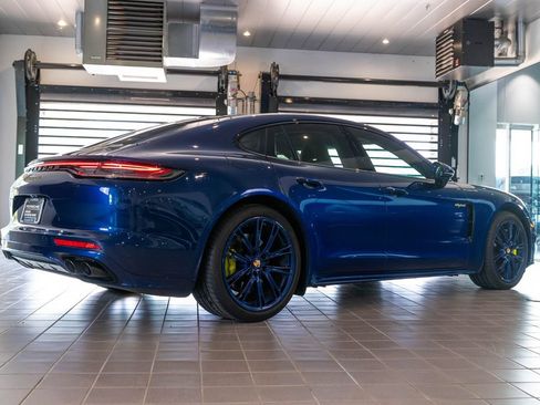 Certified 2023 Porsche Panamera 4 Platinum Edition AWD/4WD image 9
