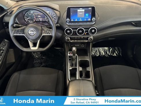 Used 2024 Nissan Sentra SV FWD image 17