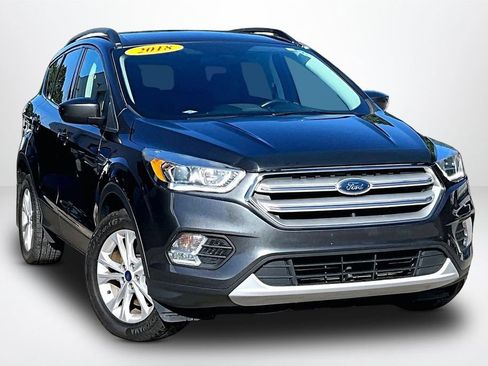 Used 2018 Ford Escape SEL AWD/4WD image 3