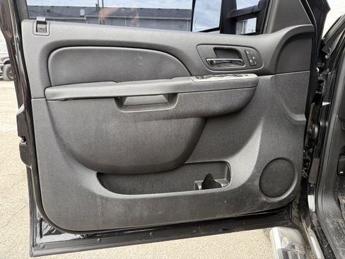 Used 2014 Chevrolet Silverado 3500 LTZ w/ LTZ Plus Package image 15