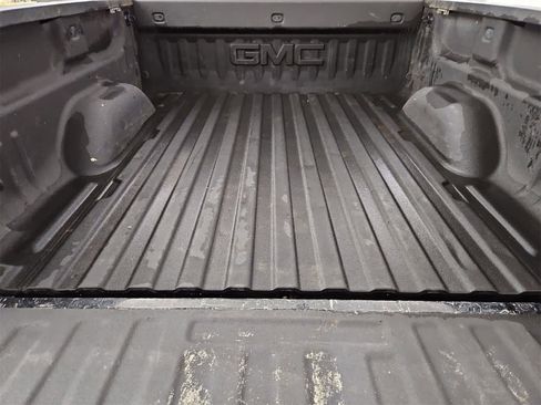 Used 2018 GMC Sierra 1500 SLT image 34