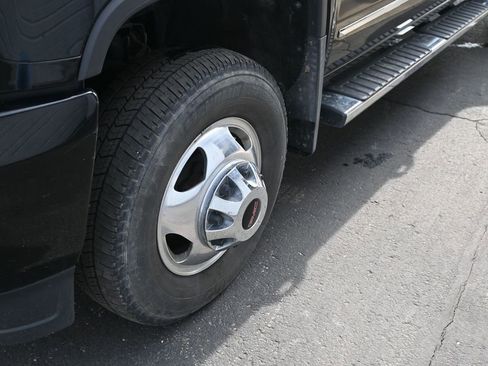 Used 2018 GMC Sierra 3500 Denali w/ Duramax Plus Package image 15