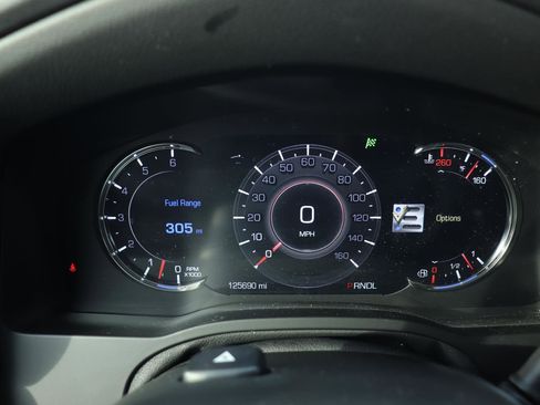 Used 2020 Cadillac Escalade Premium Luxury image 30