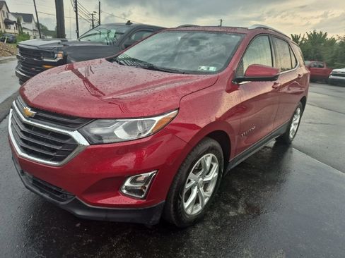 Used 2018 Chevrolet Equinox LT w/ Sun & Infotainment Package AWD/4WD image 3
