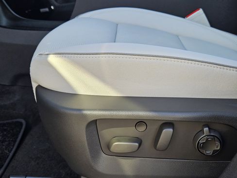 New 2026 Chevrolet Traverse High Country w/ LPO, Floor Liner Package image 17