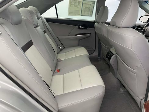 Used 2012 Toyota Camry XLE w/ Leather Pkg FWD image 18
