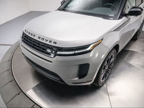 New 2026 Land Rover Range Rover Evoque S AWD/4WD image 9