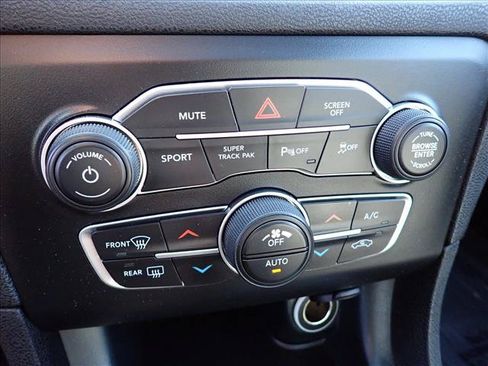 Used 2018 Dodge Charger GT w/ Driver Confidence Group AWD/4WD image 21