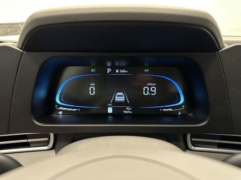 Certified 2025 Hyundai Elantra Sport FWD image 15