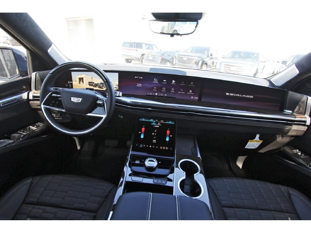 Certified 2026 Cadillac Escalade Platinum Sport w/ LPO, ONYX Package AWD/4WD image 9