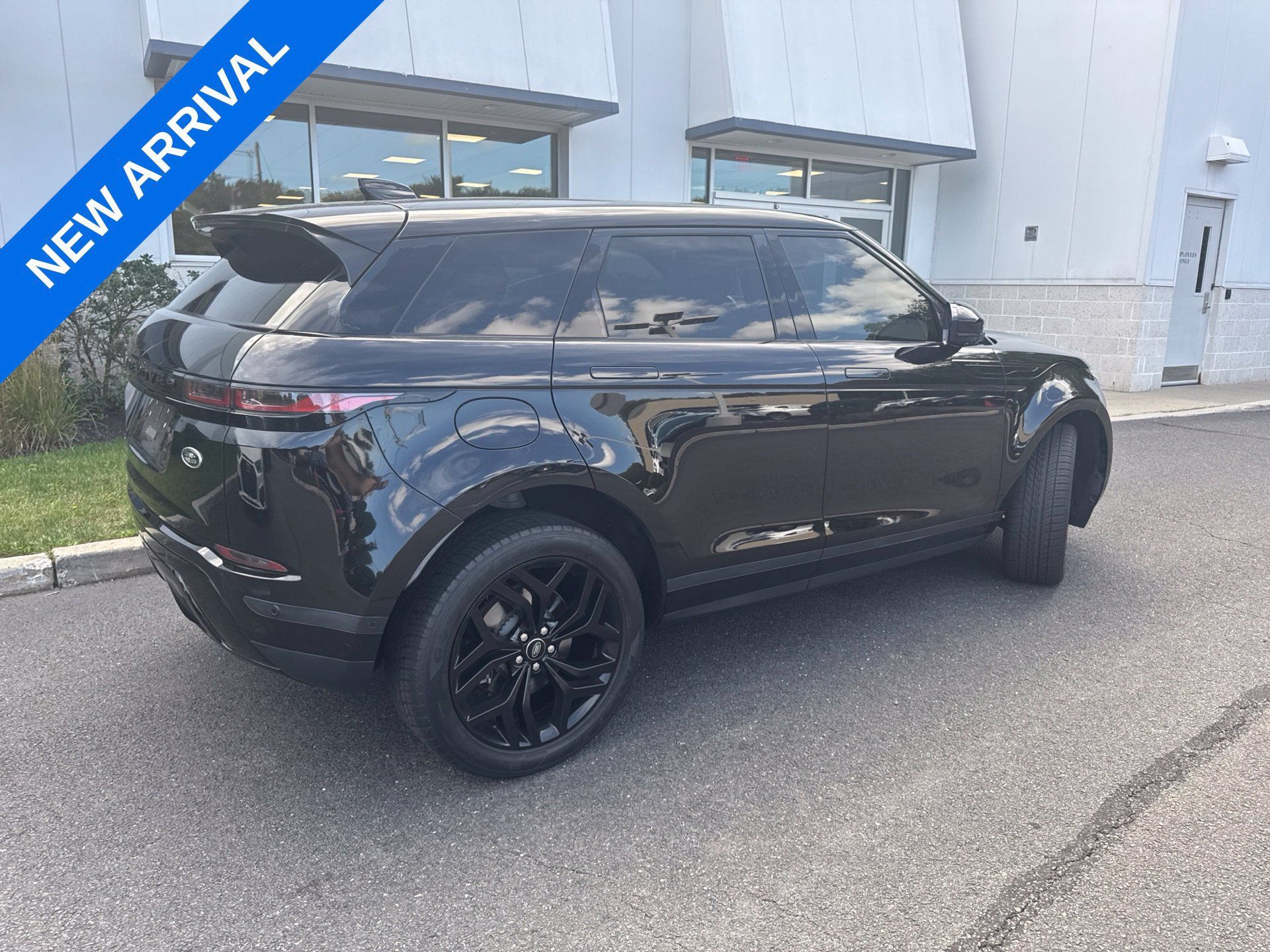 Used 2021 Land Rover Range Rover Evoque SE AWD/4WD image 2