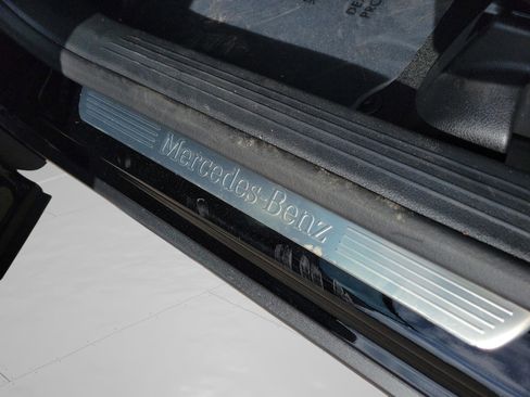 Certified 2025 Mercedes-Benz GLB 250 image 23