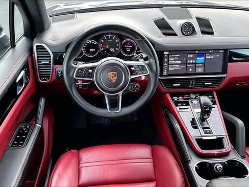 Used 2019 Porsche Cayenne image 5