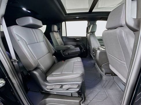 New 2026 Chevrolet Suburban RST w/ RST Capability Package AWD/4WD image 32