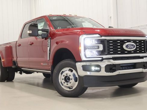 New 2025 Ford F350 Lariat w/ Lariat Ultimate Package image 35