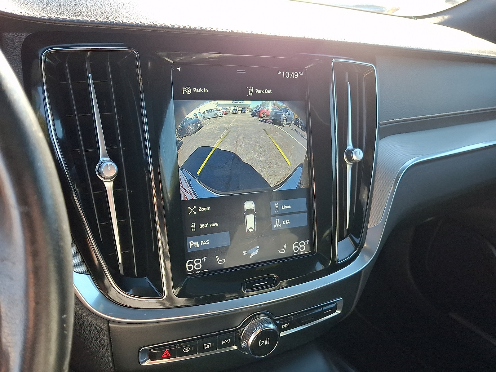 Used 2020 Volvo V60 T6 R-Design FWD image 24