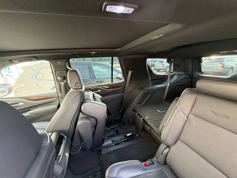 Used 2022 Cadillac Escalade Premium Luxury w/ Touring Package AWD/4WD image 12